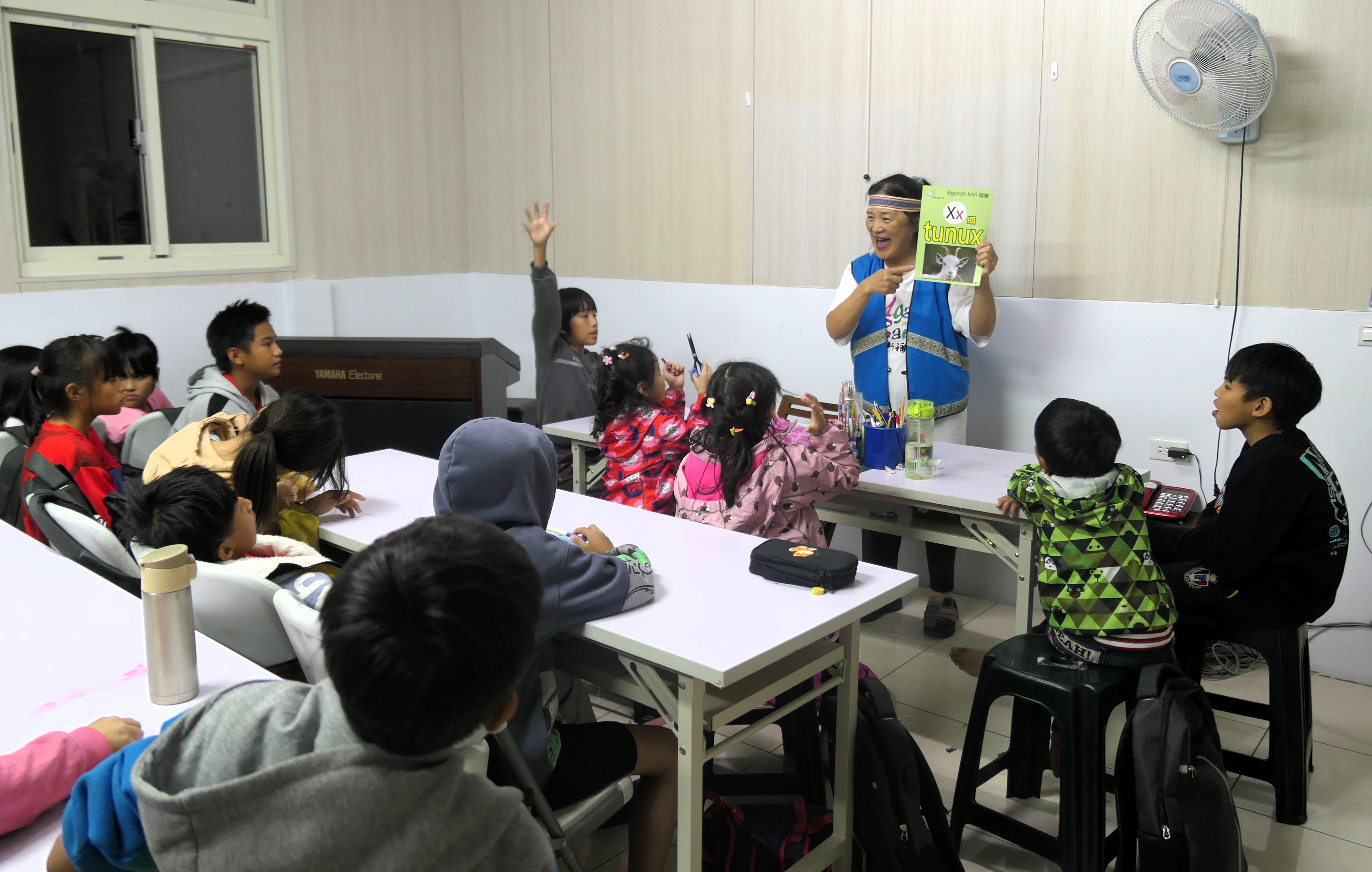 亞泥協助開辦太魯閣族語教學課程老師生動活潑的方式讓部落孩子們在沉浸式學習體